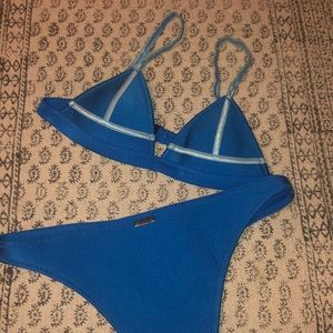 Triangl bikini